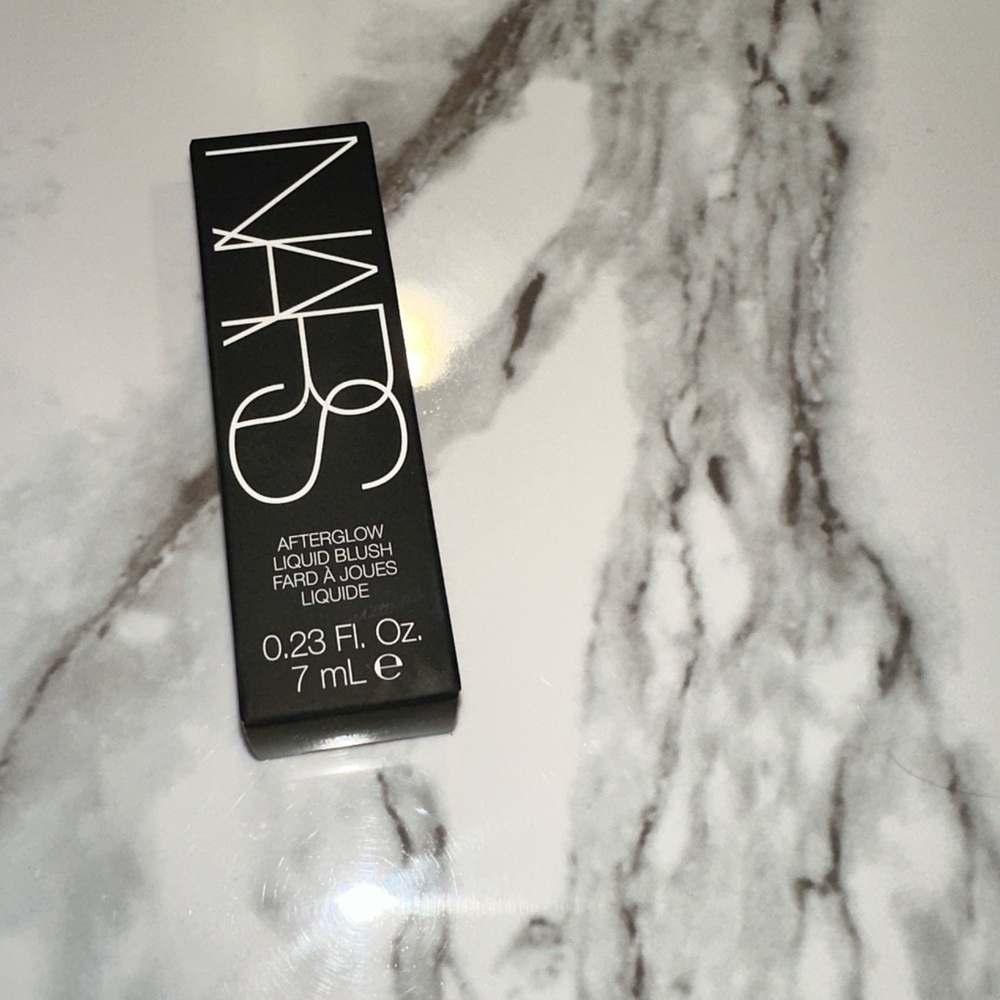 Nars - Picture 3 of 4